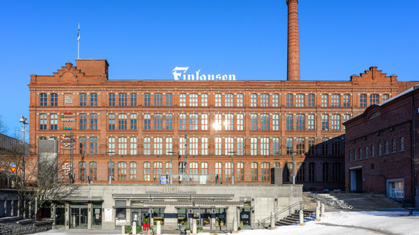 Finlaysonin alue, rakennuksen julkisivu.